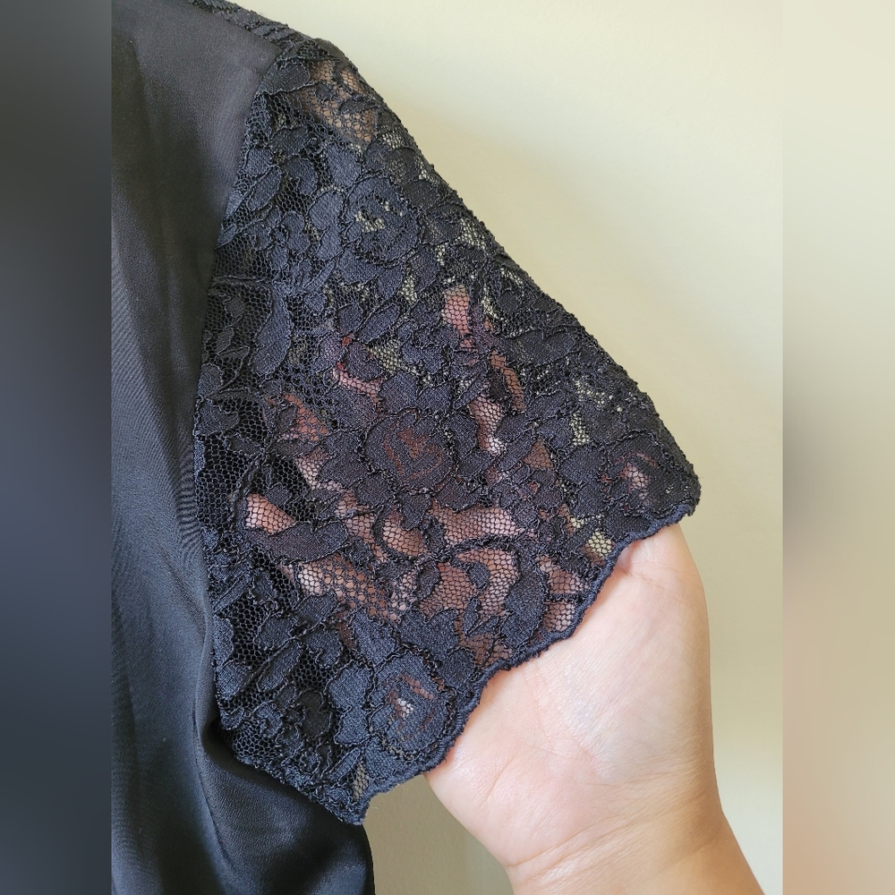 J. Crew Black lace short sleeve blouse sz 12 - Picture 5 of 6